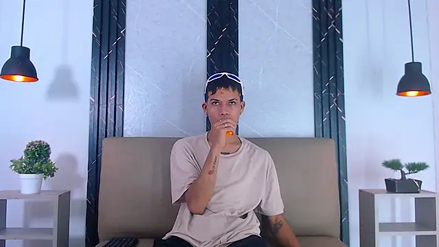 Levis Montes online show from February 12, 2025, 7:24 pm