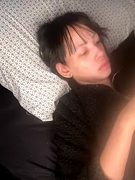 Snapshot of dominicansexy007 chatting on November 17, 2025, 5:52 pm dominicansexy007 online show from November 17, 2025, 5:52 pm