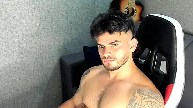 Ricardogo19 online show from October 25, 2025, 11:43 pm