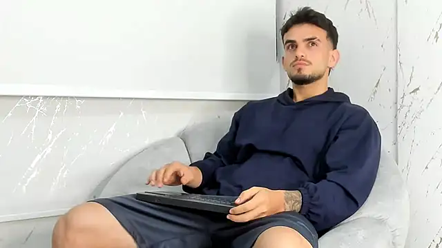 Snapshot of Ricardogo19 chatting on March 6, 2026, 12:45 pm Ricardogo19 online show from March 6, 2026, 12:45 pm