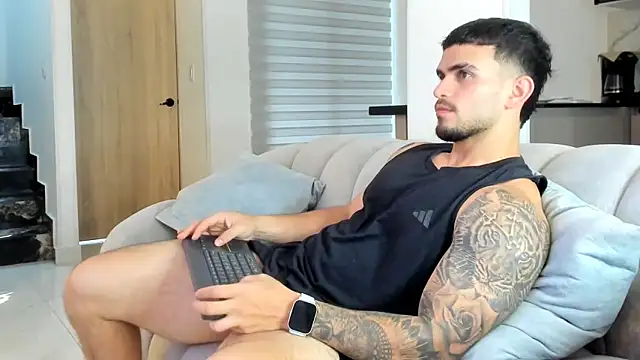 Snapshot of Ricardogo19 chatting on March 14, 2026, 10:15 pm Ricardogo19 online show from March 14, 2026, 10:15 pm