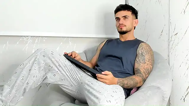 Snapshot of Ricardogo19 chatting on April 3, 2026, 3:54 pm Ricardogo19 online show from April 3, 2026, 3:54 pm