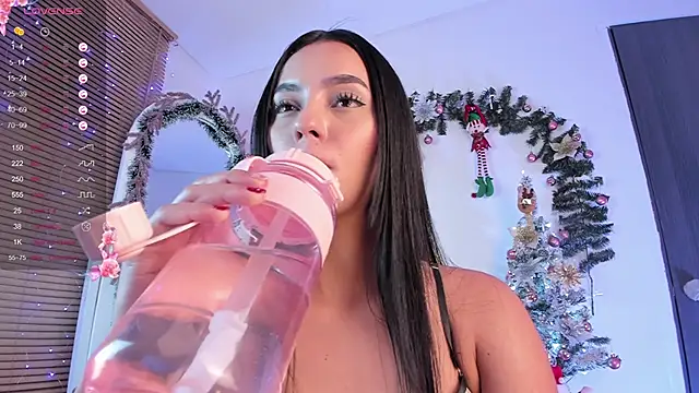 eyleen lee  online show from December 22, 2024, 3:11 am