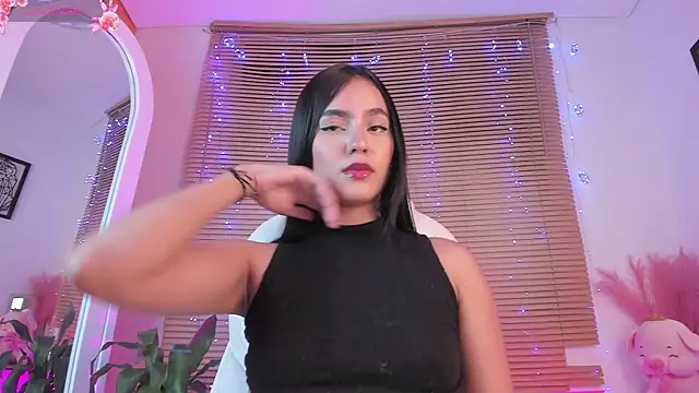 eyleen lee  online show from January 11, 2025, 12:22 am