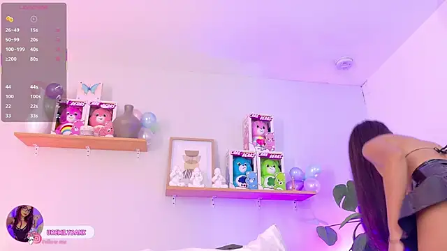 emily bank online show from November 25, 2025, 7:58 pm