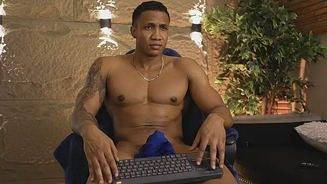 Logan Varela online show from December 20, 2025, 12:40 am