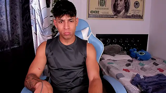 Snapshot of Monster_boysexx chatting on February 2, 2025, 6:42 pm Monster boysexx online show from February 2, 2025, 6:42 pm