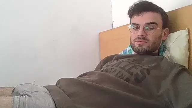 erikamavrik online show from December 17, 2025, 9:48 am