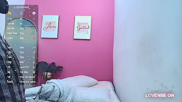 yourcuteneighbourr online show from December 11, 2024, 3:02 am