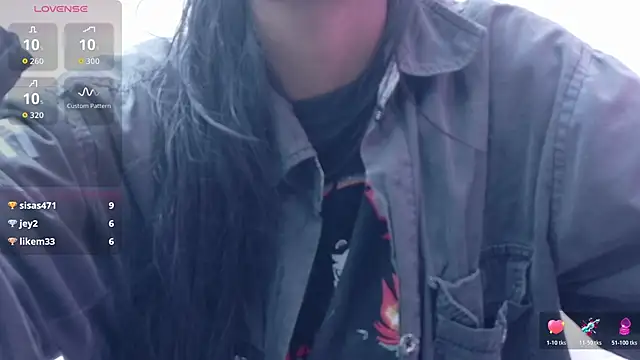 yourcuteneighbourr online show from November 12, 2025, 2:56 am