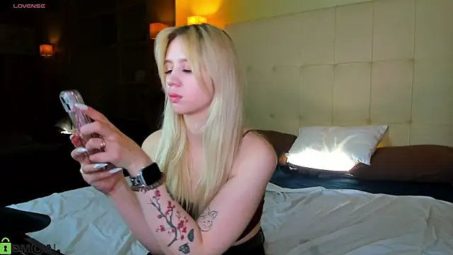 Valerie Woods online show from April 11, 2026, 7:45 am