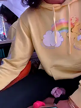 gurlnips online show from October 11, 2025, 8:51 pm