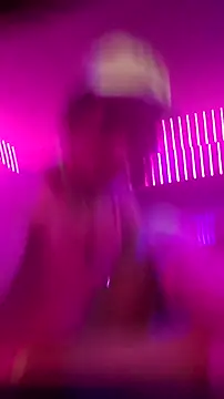 gurlnips online show from March 3, 2026, 9:48 am