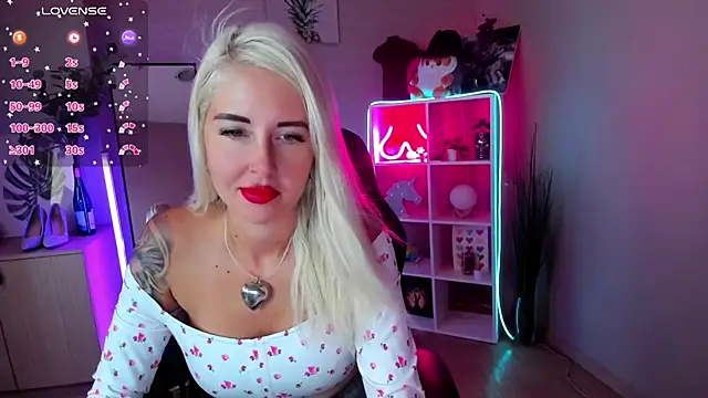 Snapshot of Mermaid_N chatting on July 10, 2026, 1:43 am Mermaid N online show from July 10, 2026, 1:43 am