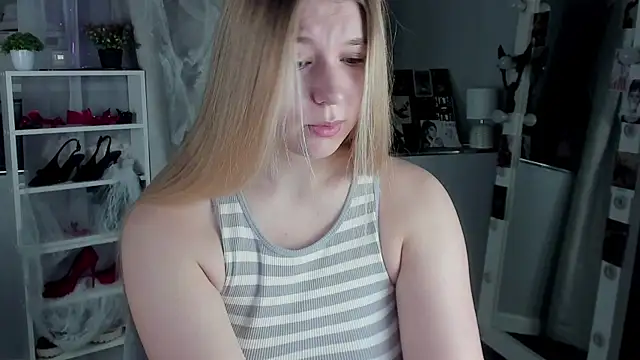 Rebecca Kelly online show from October 24, 2025, 1:57 am