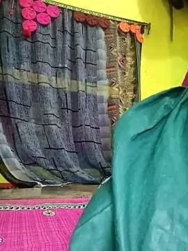 Snapshot of Cute_Suhani chatting on January 13, 2025, 5:12 pm Cute Suhani online show from January 13, 2025, 5:12 pm