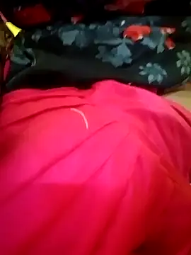 Snapshot of Cute_Suhani chatting on February 14, 2025, 4:52 pm Cute Suhani online show from February 14, 2025, 4:52 pm