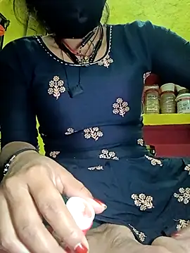 Snapshot of Cute_Suhani chatting on February 20, 2025, 5:18 pm Cute Suhani online show from February 20, 2025, 5:18 pm