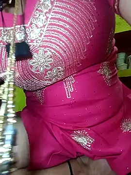 Snapshot of Cute_Suhani chatting on March 17, 2025, 5:49 pm Cute Suhani online show from March 17, 2025, 5:49 pm