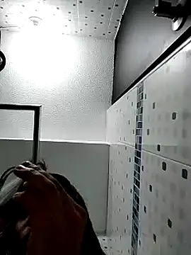 Tiphanydirty3 online show from March 18, 2025, 8:37 pm