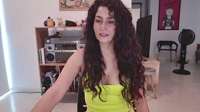 AndreaGomez88 online show from April 11, 2026, 8:02 pm