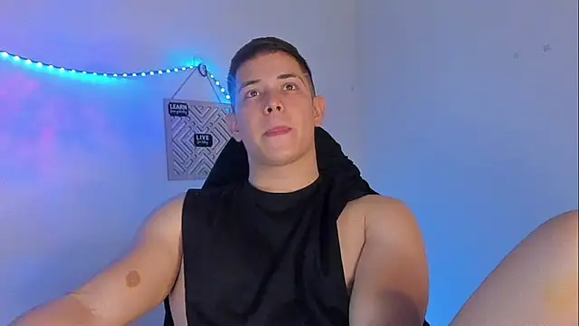 Alan hadid1 online show from March 13, 2025, 11:38 pm