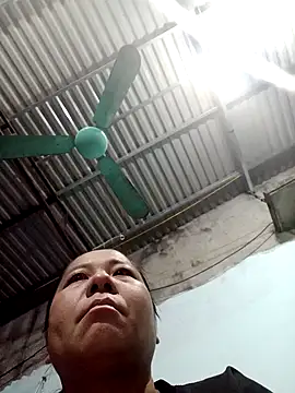 Queen 18200 online show from November 2, 2025, 10:34 pm