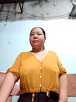 Queen 18200 online show from December 17, 2025, 9:43 pm