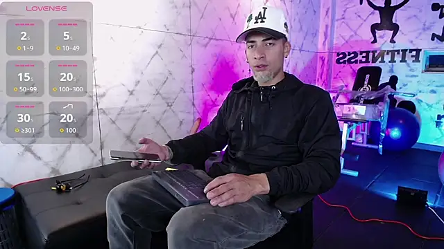 DrakeNeumann online show from October 17, 2025, 3:42 am