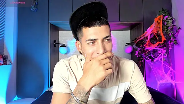 DrakeNeumann online show from November 6, 2025, 6:31 pm