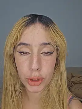 Snapshot of Massa8 chatting on December 3, 2024, 8:06 pm Massa8 online show from December 3, 2024, 8:06 pm