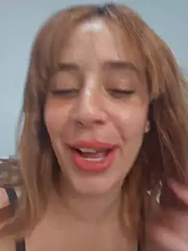 Snapshot of Massa8 chatting on February 2, 2025, 11:42 pm Massa8 online show from February 2, 2025, 11:42 pm