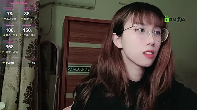 Snapshot of Lili_666 chatting on January 1, 2025, 4:50 pm Lili 666 online show from January 1, 2025, 4:50 pm