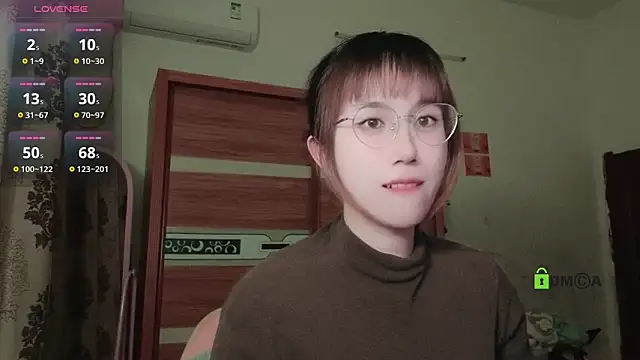 Snapshot of Lili_666 chatting on January 10, 2025, 4:41 pm Lili 666 online show from January 10, 2025, 4:41 pm