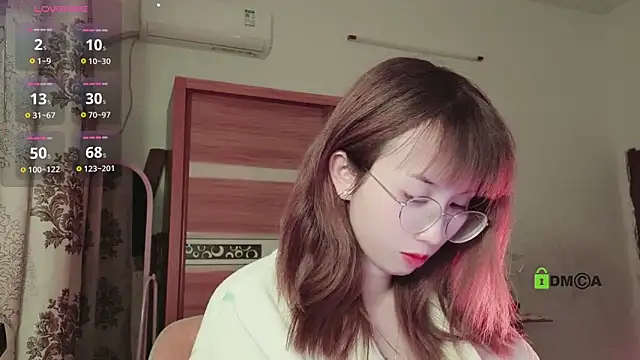 Snapshot of Lili_666 chatting on January 29, 2025, 5:13 pm Lili 666 online show from January 29, 2025, 5:13 pm