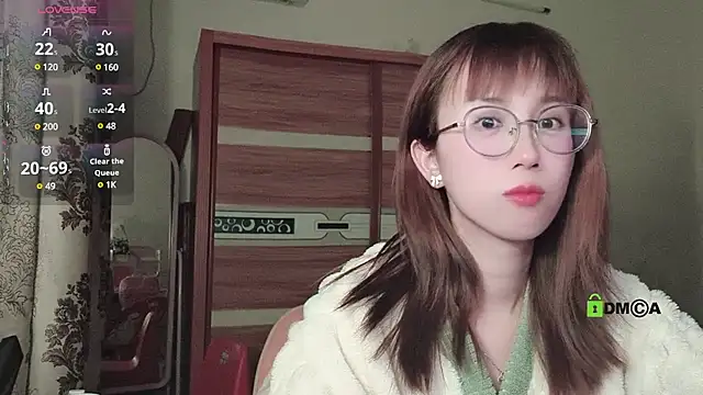 Snapshot of Lili_666 chatting on February 1, 2025, 5:58 pm Lili 666 online show from February 1, 2025, 5:58 pm