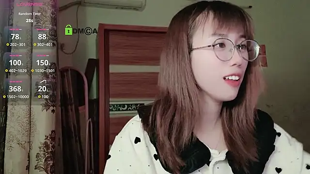 Snapshot of Lili_666 chatting on February 3, 2025, 3:49 pm Lili 666 online show from February 3, 2025, 3:49 pm