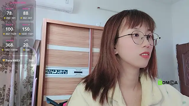 Snapshot of Lili_666 chatting on February 28, 2025, 5:37 am Lili 666 online show from February 28, 2025, 5:37 am