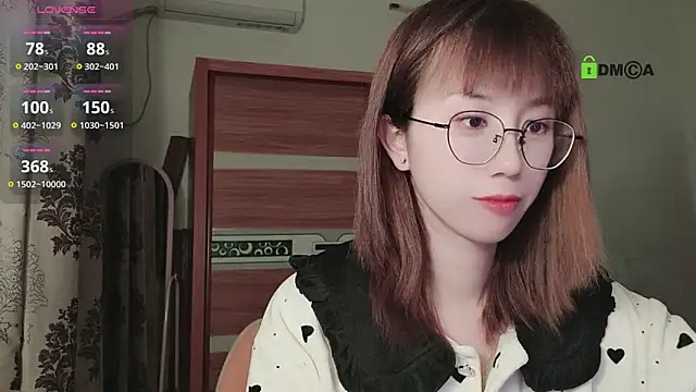 Snapshot of Lili_666 chatting on February 28, 2025, 6:20 pm Lili 666 online show from February 28, 2025, 6:20 pm