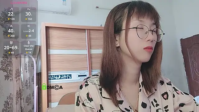 Snapshot of Lili_666 chatting on March 13, 2025, 2:27 am Lili 666 online show from March 13, 2025, 2:27 am