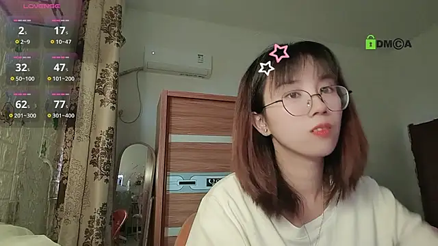 Snapshot of Lili_666 chatting on September 24, 2025, 8:39 am Lili 666 online show from September 24, 2025, 8:39 am