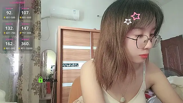 Snapshot of Lili_666 chatting on October 11, 2025, 2:11 am Lili 666 online show from October 11, 2025, 2:11 am