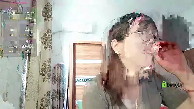 Snapshot of Lili_666 chatting on October 14, 2025, 2:12 am Lili 666 online show from October 14, 2025, 2:12 am