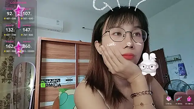 Snapshot of Lili_666 chatting on October 30, 2025, 6:26 am Lili 666 online show from October 30, 2025, 6:26 am