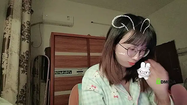 Lili 666 online show from December 22, 2025, 9:12 pm