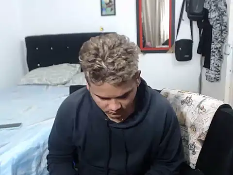 Boycuriousxxx online show from October 5, 2025, 2:04 pm