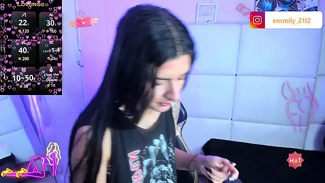  Emily1 online show from March 10, 2025, 1:43 pm