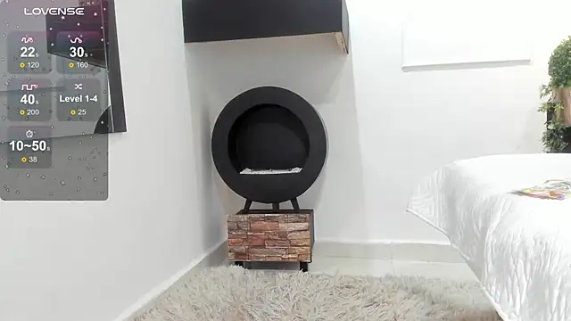 Miranda doll  online show from February 8, 2025, 12:17 pm