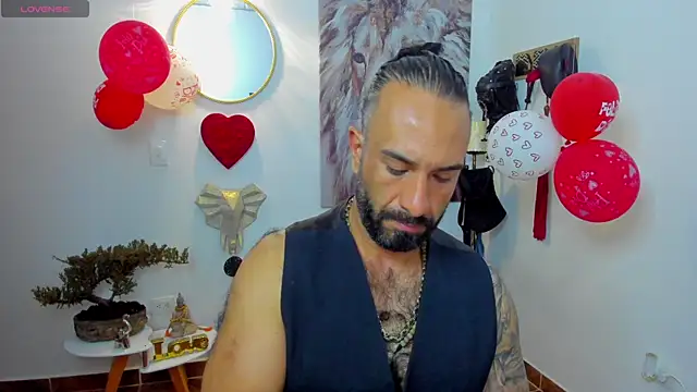 mr maik online show from February 17, 2025, 10:51 am