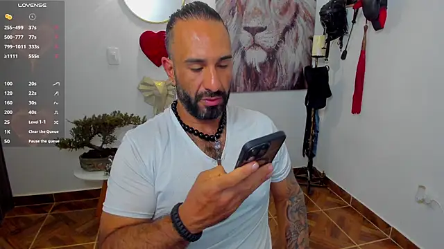 mr maik online show from February 18, 2025, 2:38 pm